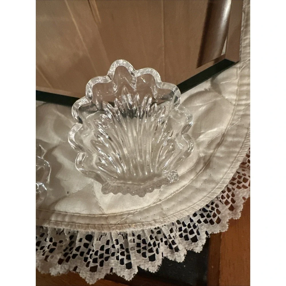 Vintage Zajecar 24% Lead Crystal Shell Dish‎ Clam W/ Lid Made Yugoslavia